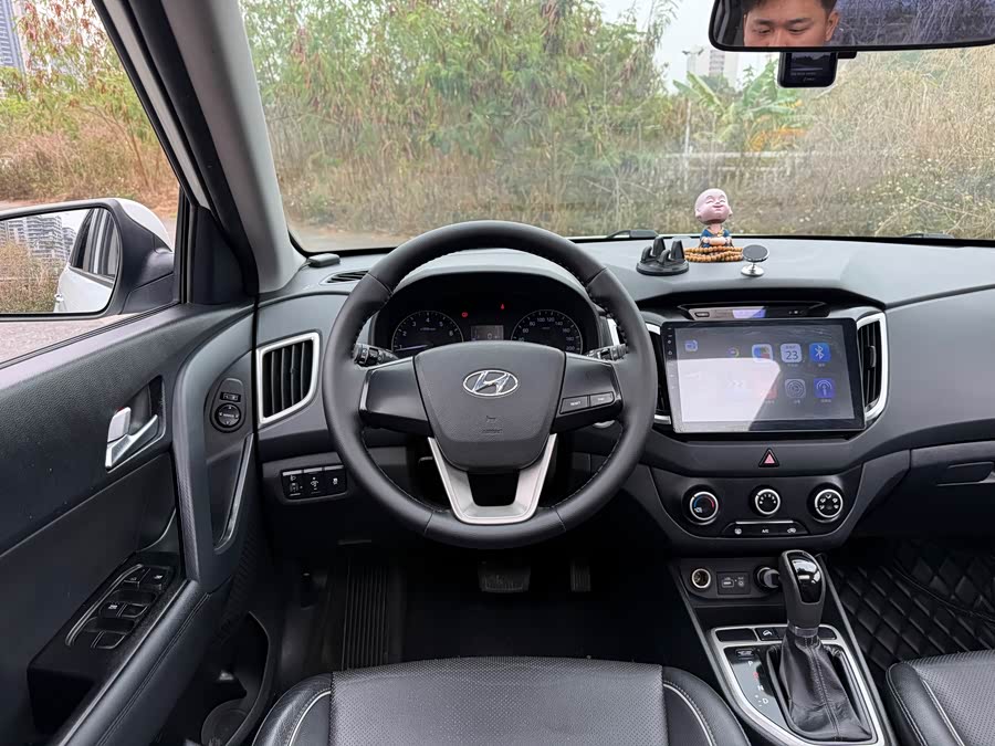 Hyundai ix25 2015 #13 Hyundai ix25 2015 car image #13