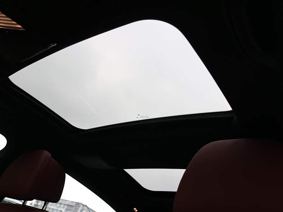 BMW 5 Series New Energy 2024 car image #13