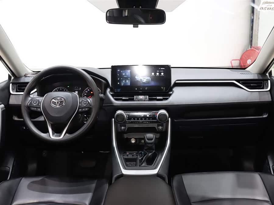 Toyota RAV4 2023 car image #13