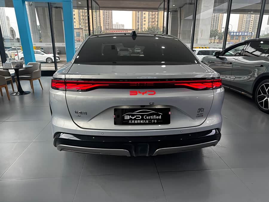 BYD HanL 2025 immagine di auto #13