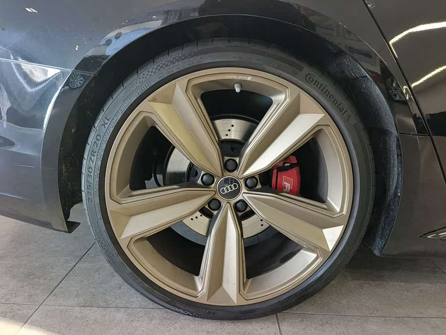 Audi RS 4 2023 car image #13