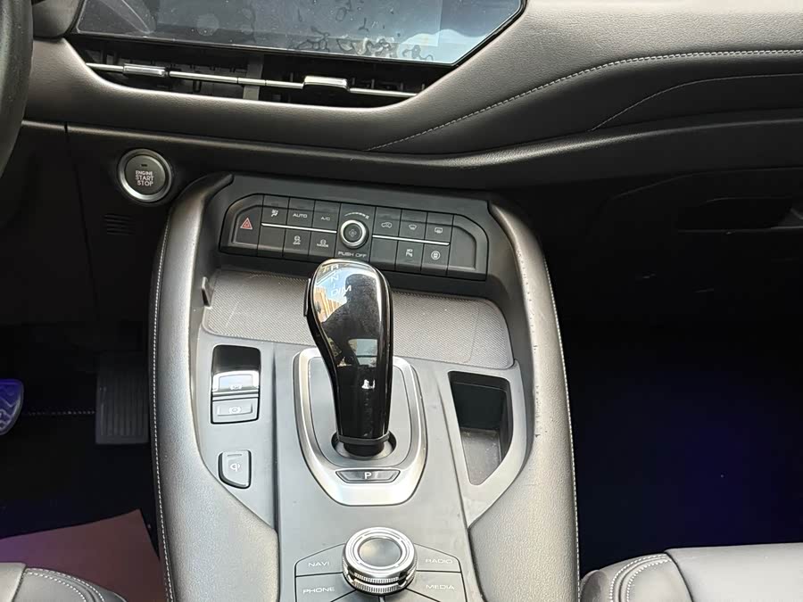 Haval 2018 car image #13