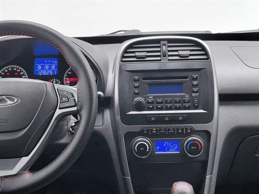 Chery Tiggo 3 2015 immagine di auto #13