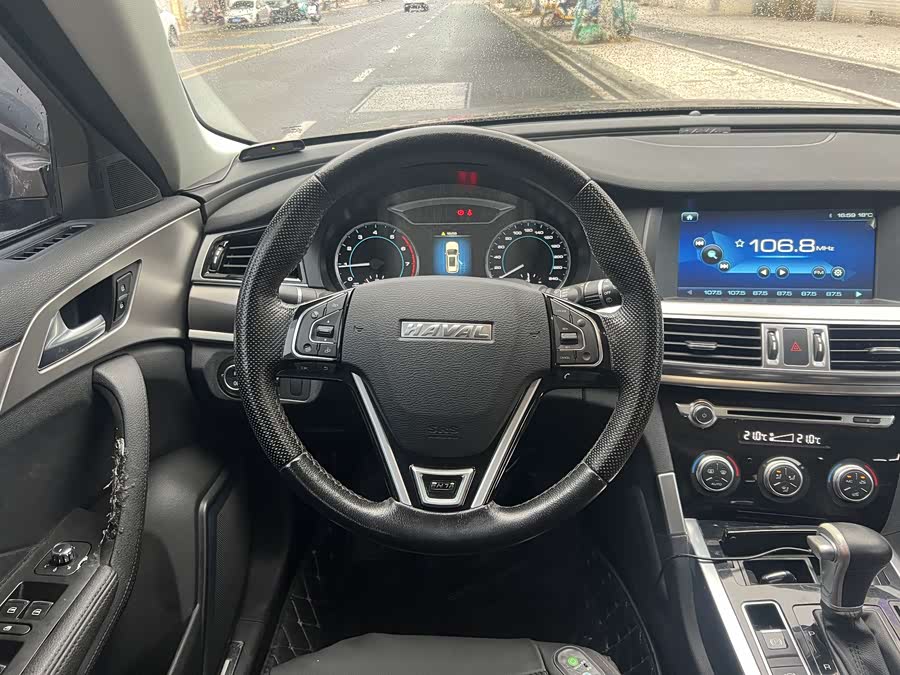 Haval H7 2017 car image #13