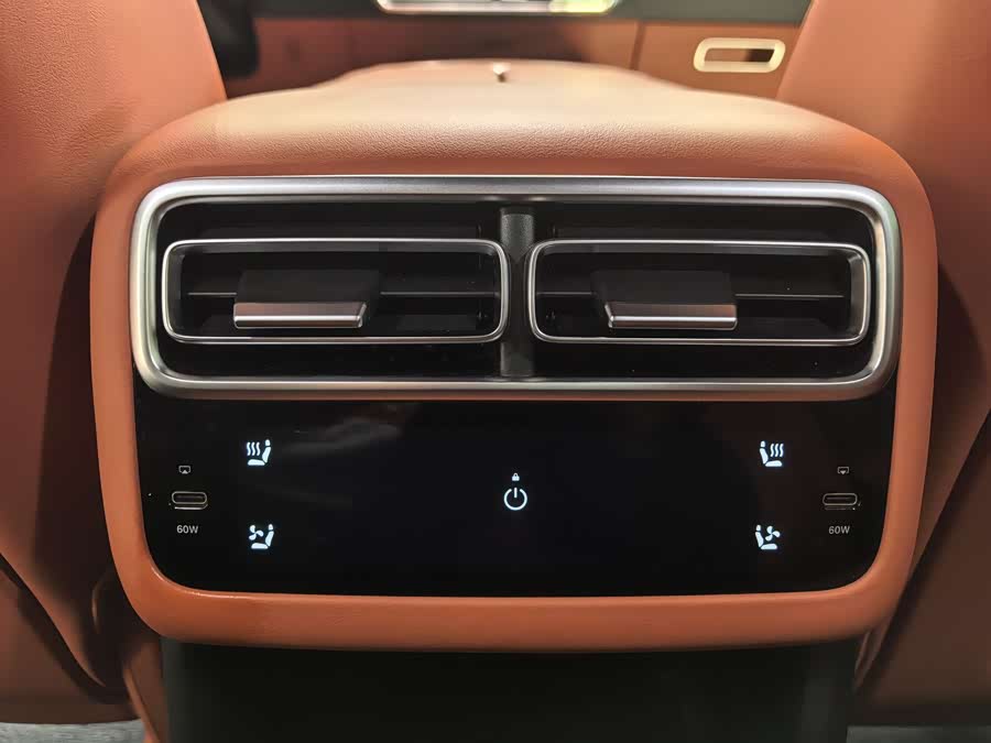 Li L6 2024 imagen de coche #13