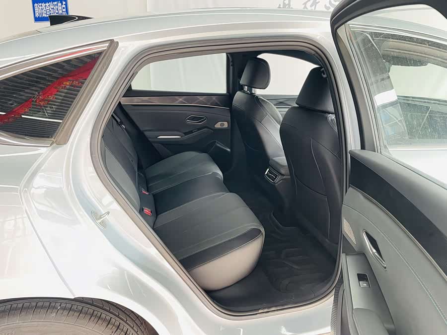 BYD Qin L 2025 car image #13