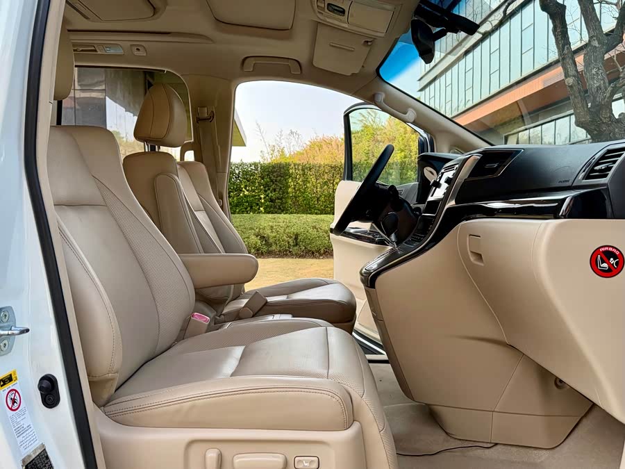 Toyota Alphard 2014 immagine di auto #13