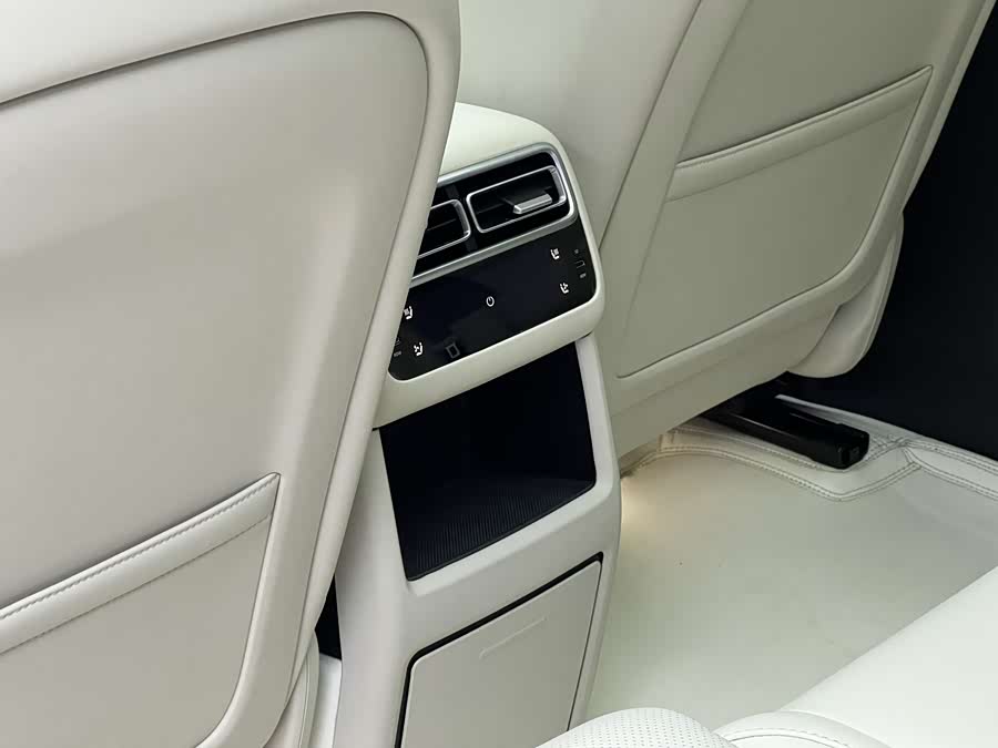 Li L6 2025 imagen de coche #13