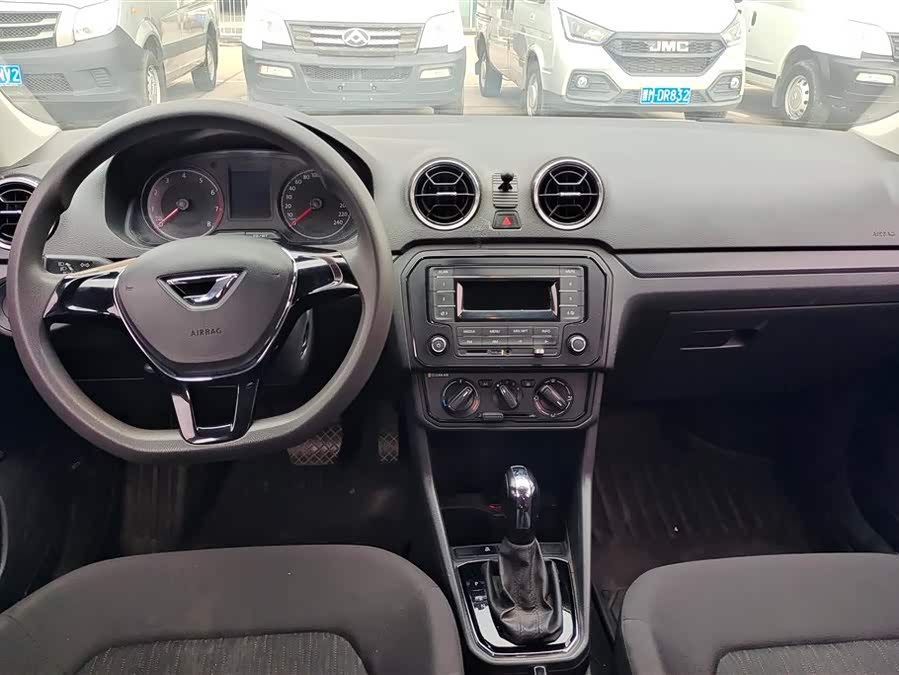 Jetta VA3 2020 car image #13