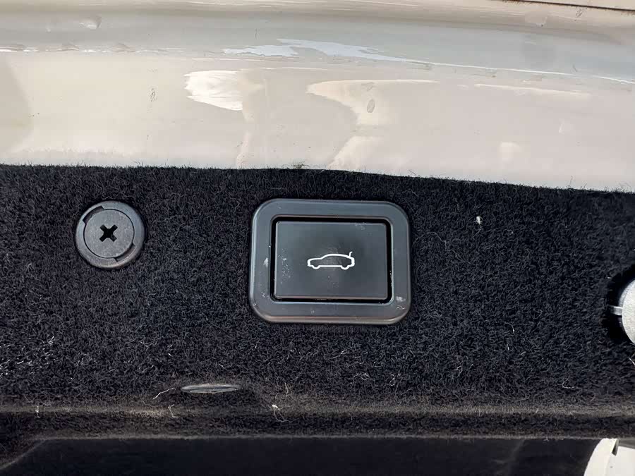 Avatr 11 2023 immagine di auto #13