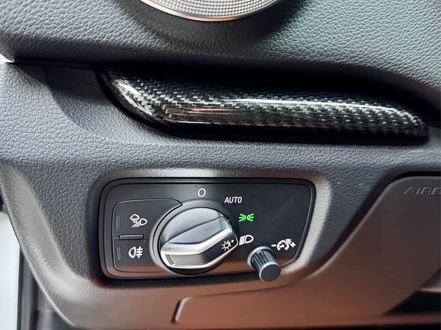 Audi A3 2019 car image #13