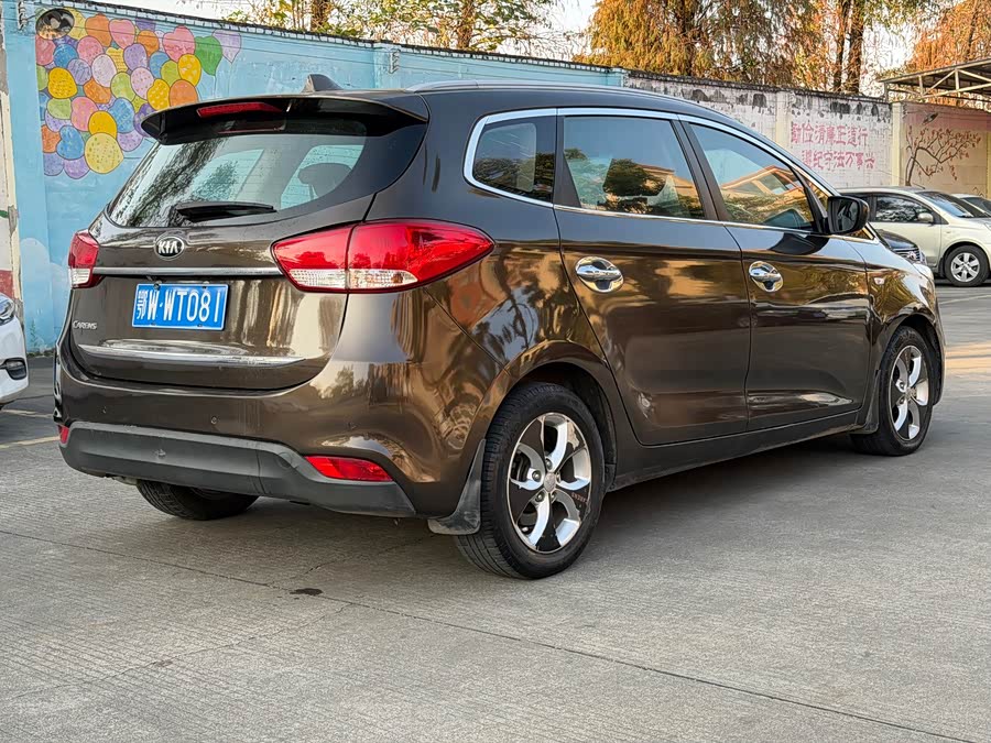 Kia Carens 2016 immagine di auto #13