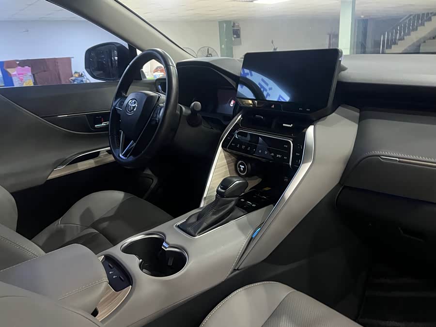 Toyota Harrier 2023 immagine di auto #13