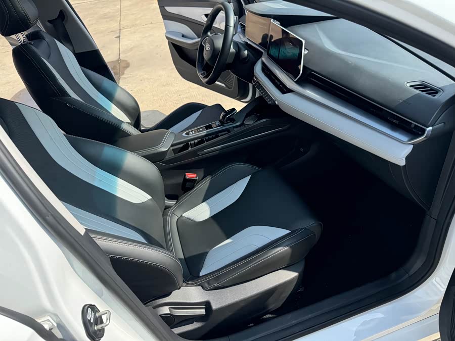 GEELY Binray 2025 #13 GEELY Binray 2025 immagine di auto #13