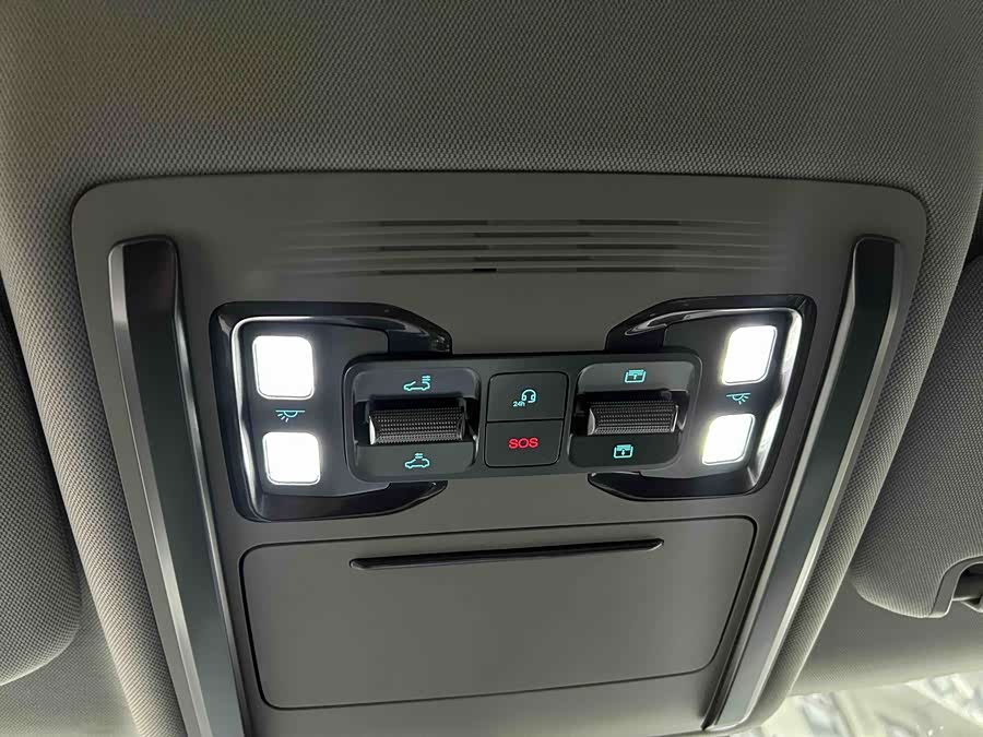 FangChengBao Tiger 3 2025 car image #13