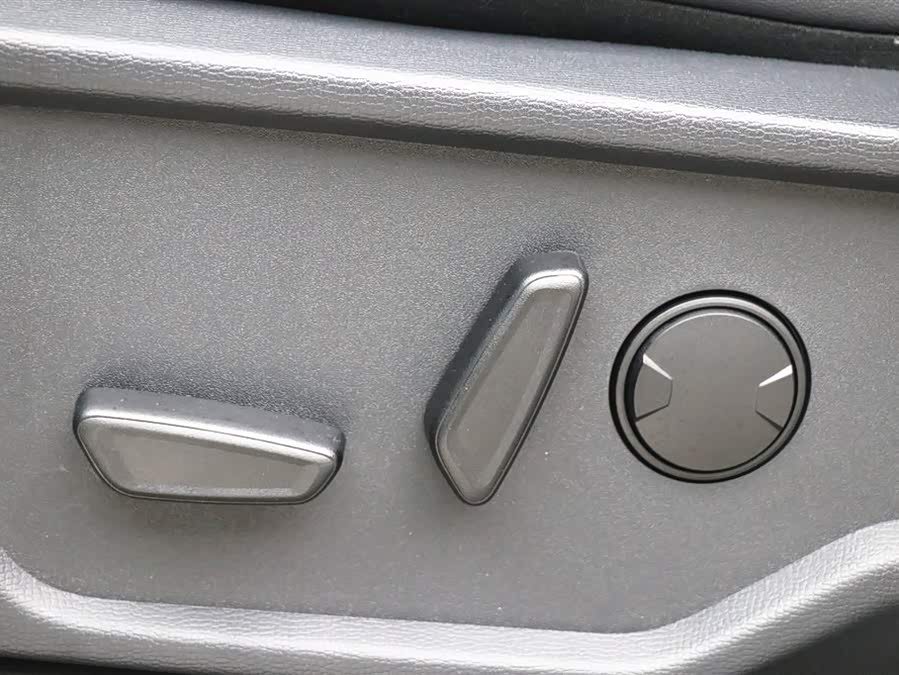 Ford Bronco 2025 car image #13