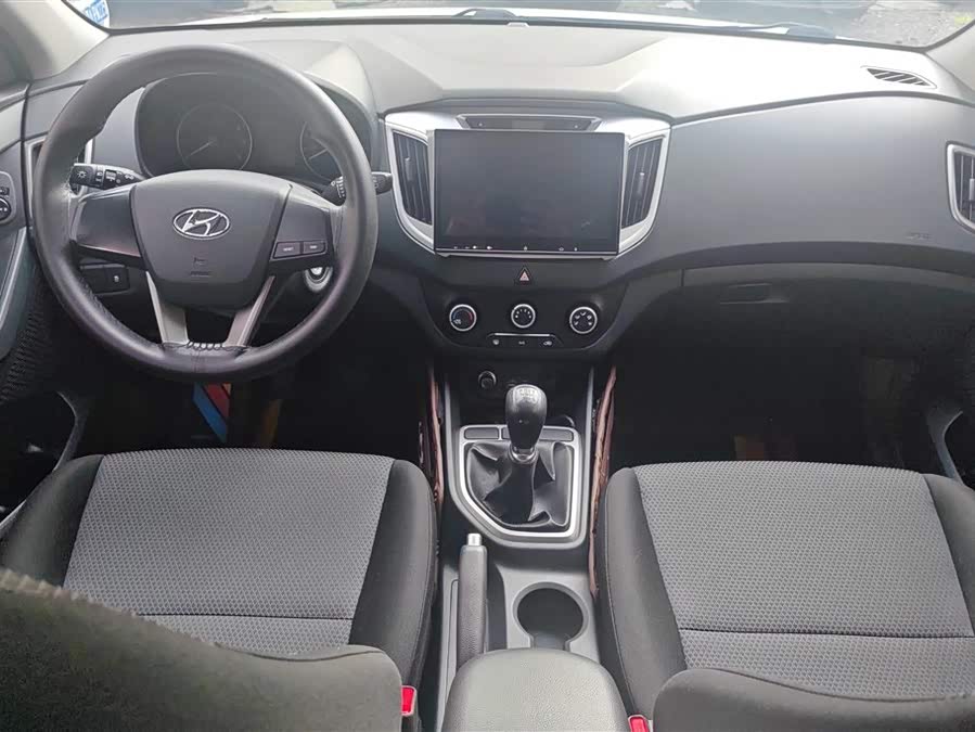 Hyundai ix25 2016 car image #13