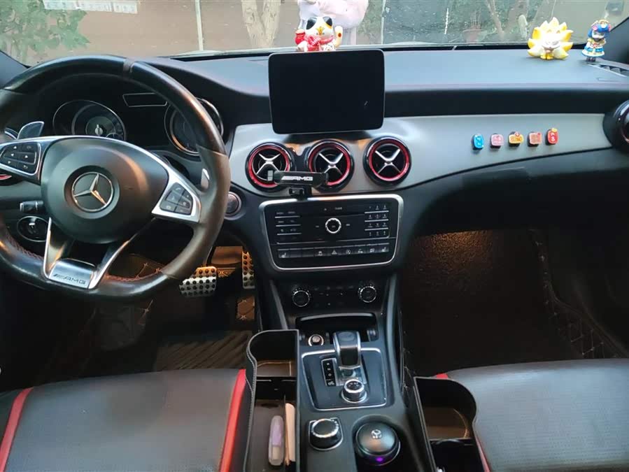 Mercedes-Benz GLA AMG 2017 car image #13