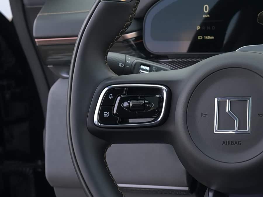 Zeekr 7X 2024 imagen de coche #13