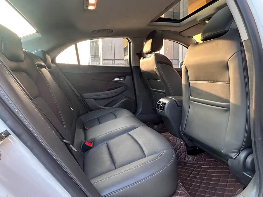 Chevrolet Malibu 2017 car image #13