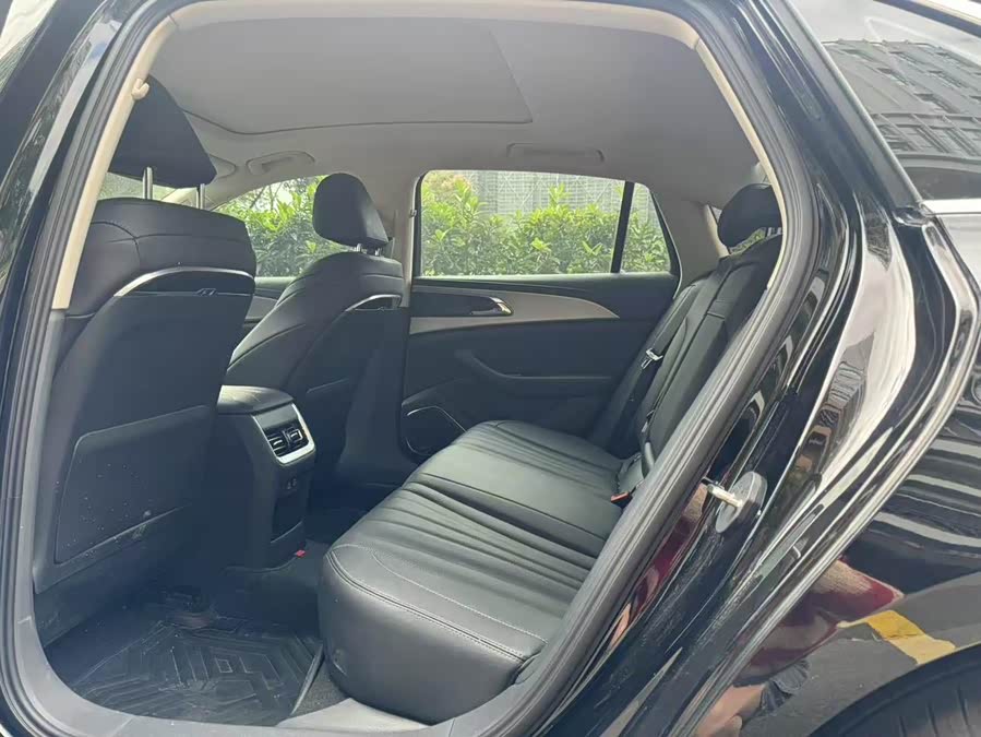 HongQi H5 2024 #13 HongQi H5 2024 car image #13