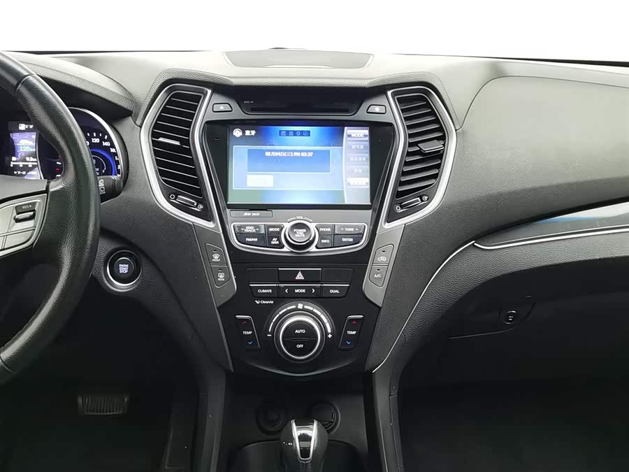 Hyundai Santa Fe 2016 car image #13