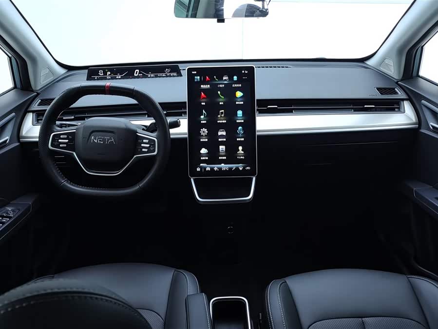 哪吒汽车 哪吒V 2022 #13 哪吒汽车 哪吒V 2022 汽车图片 #13