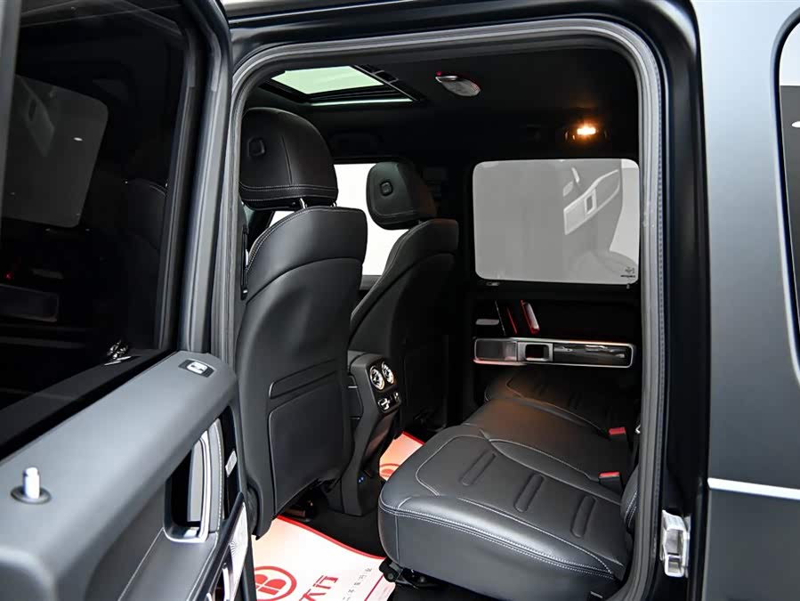 Mercedes-Benz G Class 2024 изображение автомобиля #13