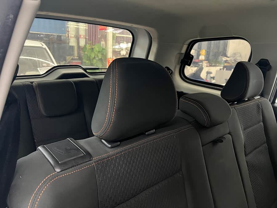 SWM斯威汽车 SWM斯威X3 2018 #13 SWM斯威汽车 SWM斯威X3 2018 汽车图片 #13