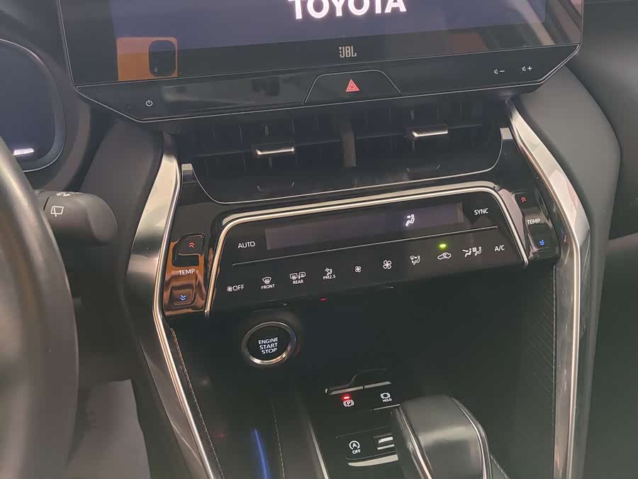 Toyota Venza 2024 immagine di auto #13