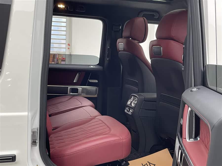 Mercedes-Benz G Class 2024 immagine di auto #13