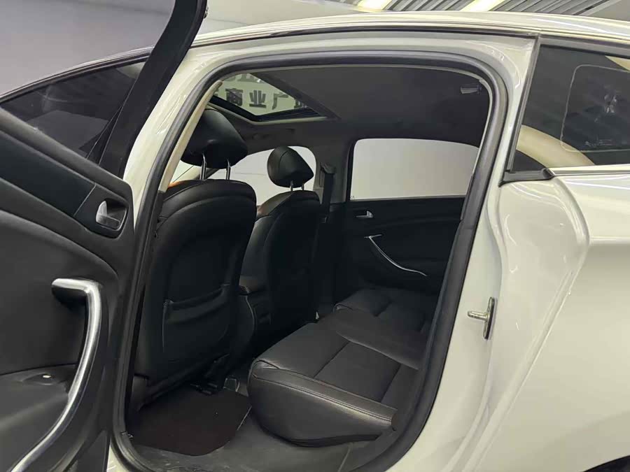 Citroen C5 2015 صورة سيارة #13