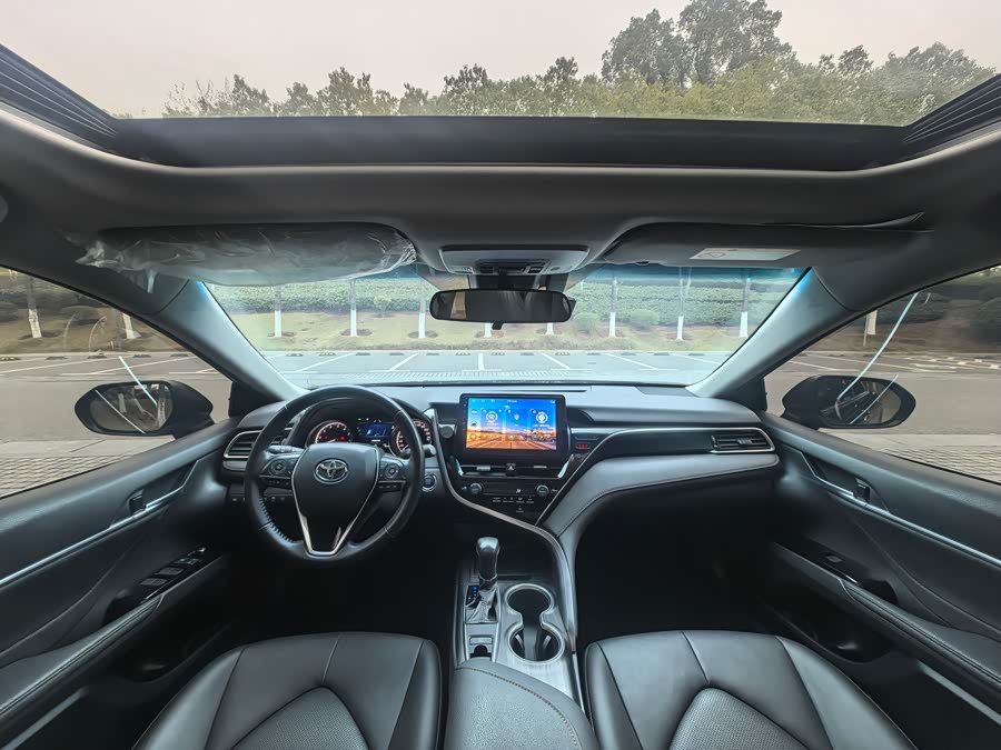 Toyota Camry 2022 immagine di auto #13