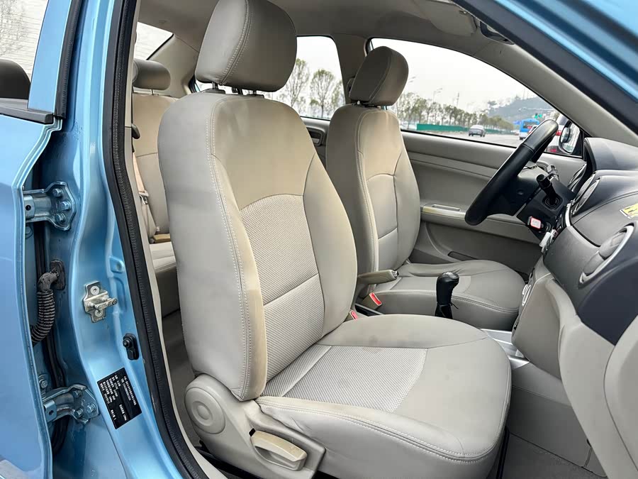 Changan Alsvin V3 2014 car image #13