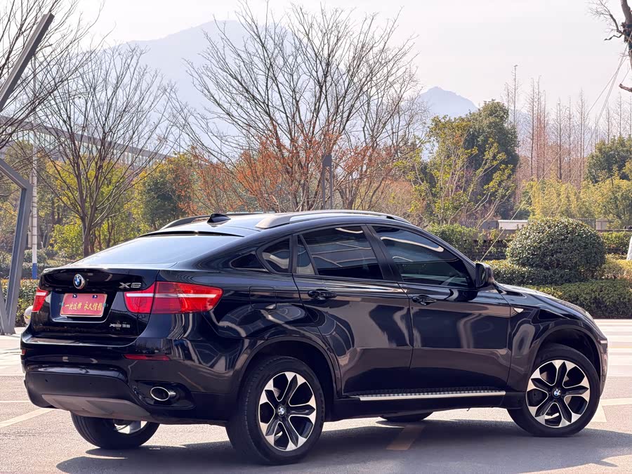 BMW X6 2012 car image #13