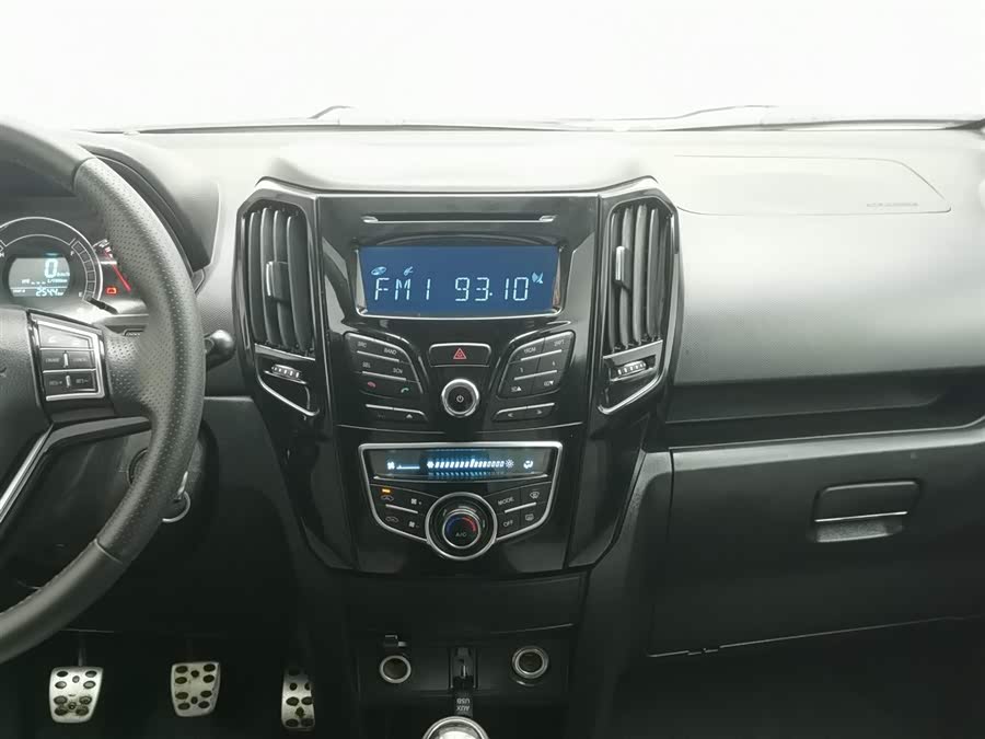 Great Wall M4 2014 car image #13