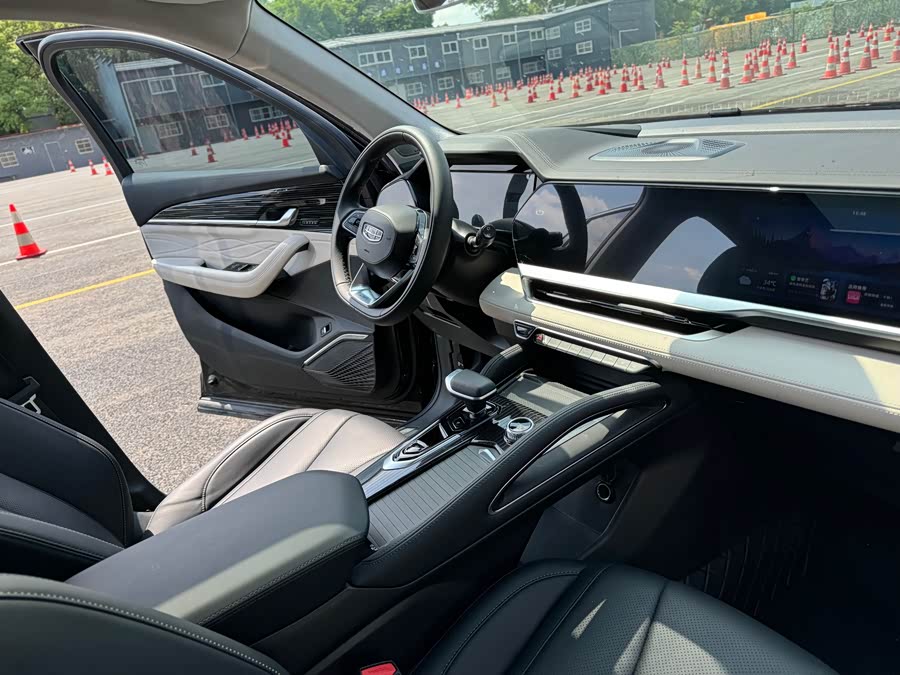 GEELY Monjaro 2023 صورة سيارة #13