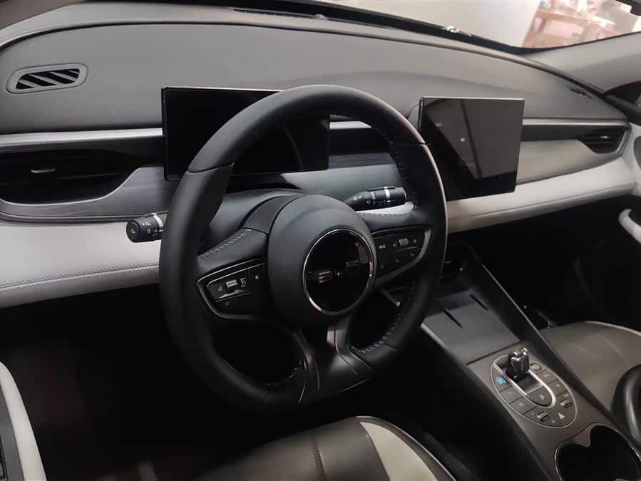 BYD Seal 05 DM-i 2025 car image #13