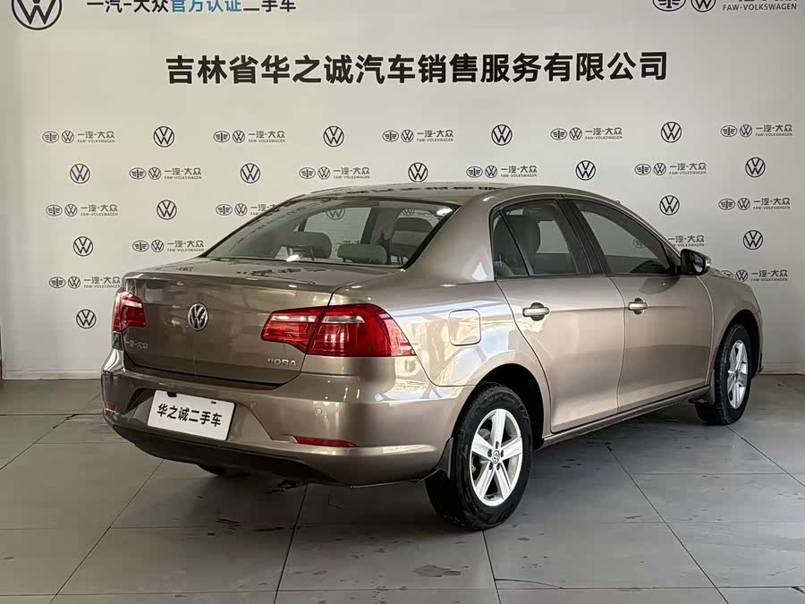 Volkswagen Bora 2014 immagine di auto #13