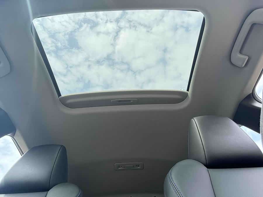 Toyota C-HR 2021 immagine di auto #13