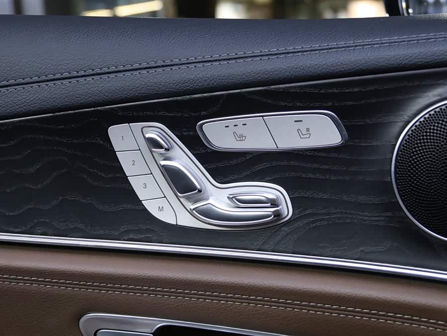 Mercedes-Benz E Class 2018 image de voiture #13