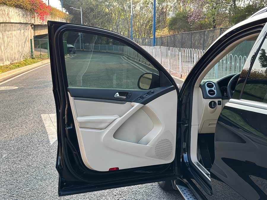 Volkswagen Tiguan 2014 صورة سيارة #13