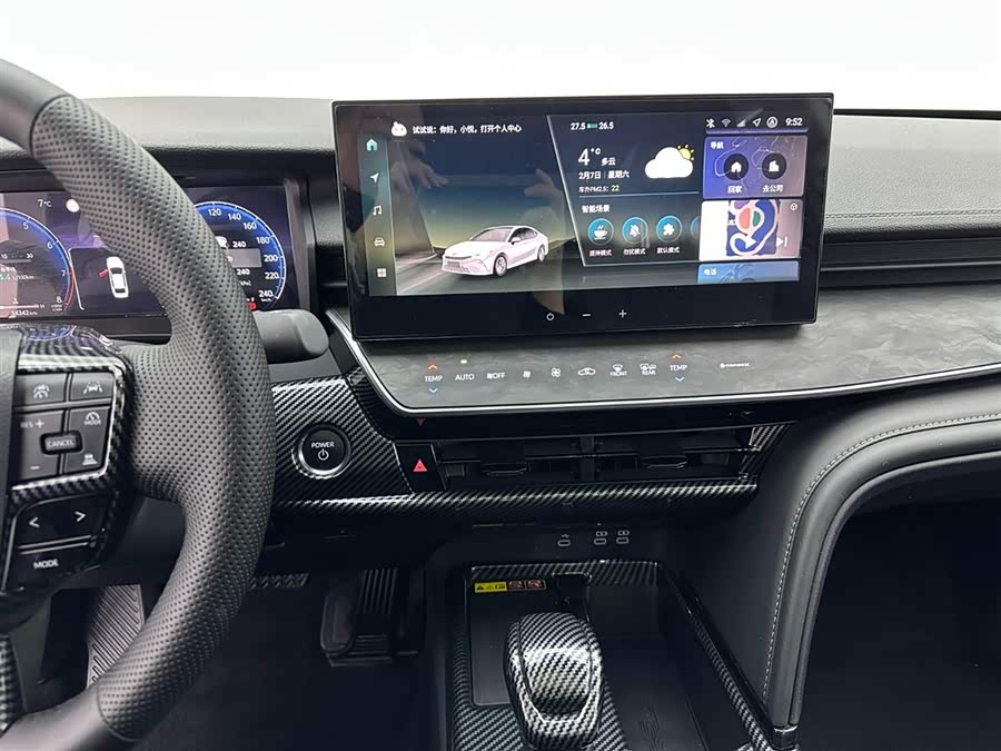 Toyota Camry 2025 صورة سيارة #13