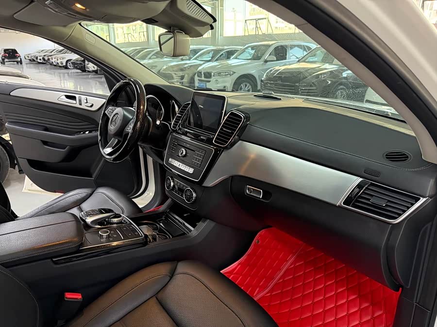 Mercedes-Benz GLE Coupe 2016 صورة سيارة #13