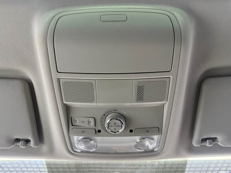 Skoda Kamiq 2022 imagem de carro #13