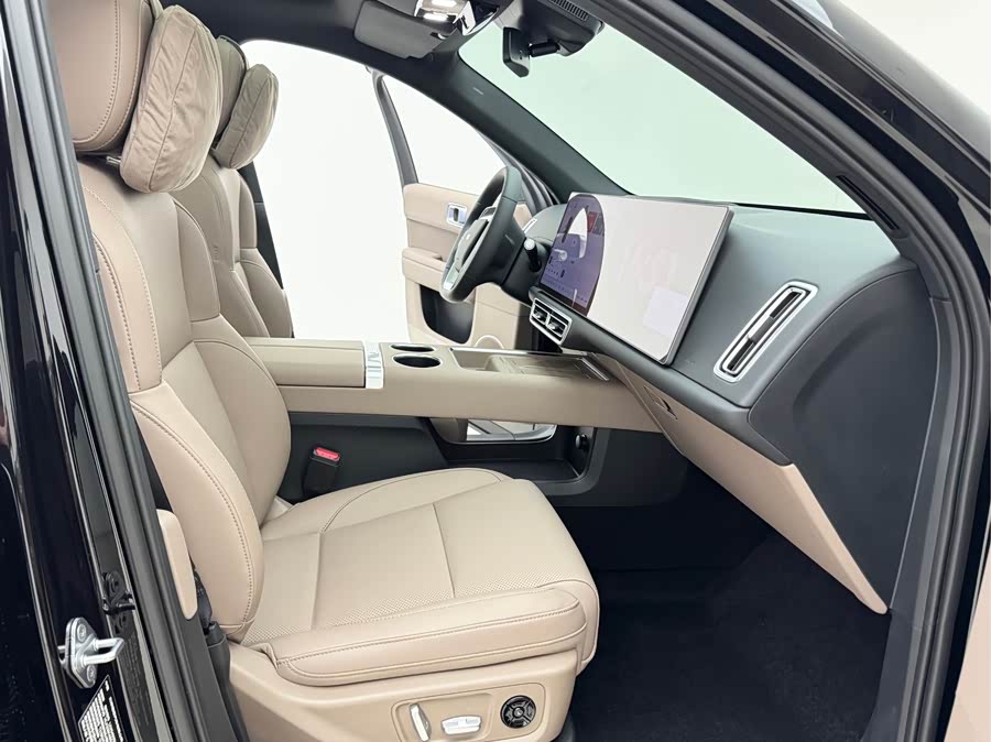 Li L6 2025 صورة سيارة #13