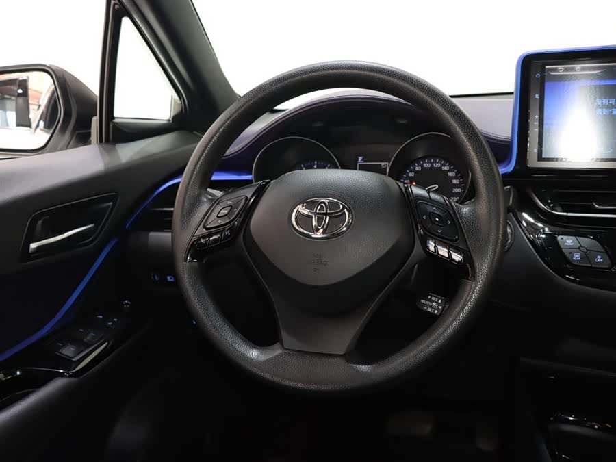 Toyota C-HR 2021 immagine di auto #13