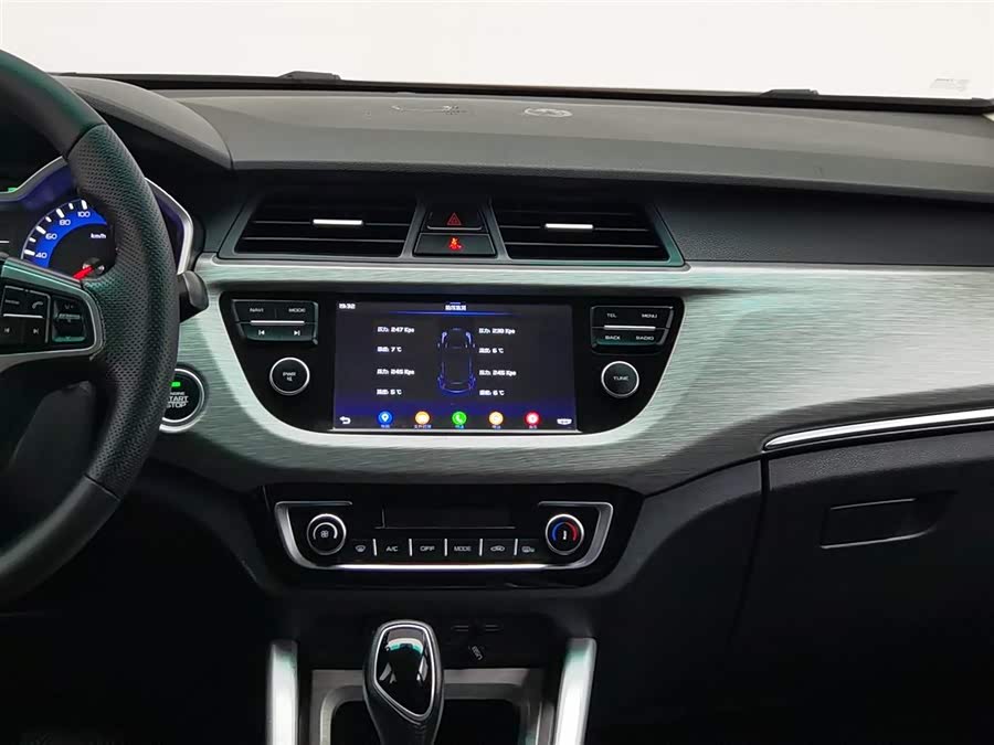 Vision X3 2018 car image #13