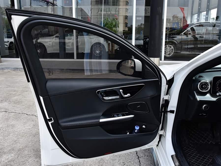 Mercedes-Benz C Class 2023 #13 Mercedes-Benz C Class 2023 immagine di auto #13