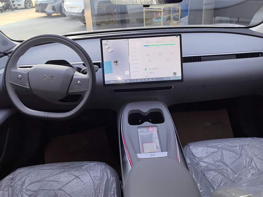 Xpeng MONA M03 2025 صورة سيارة #13